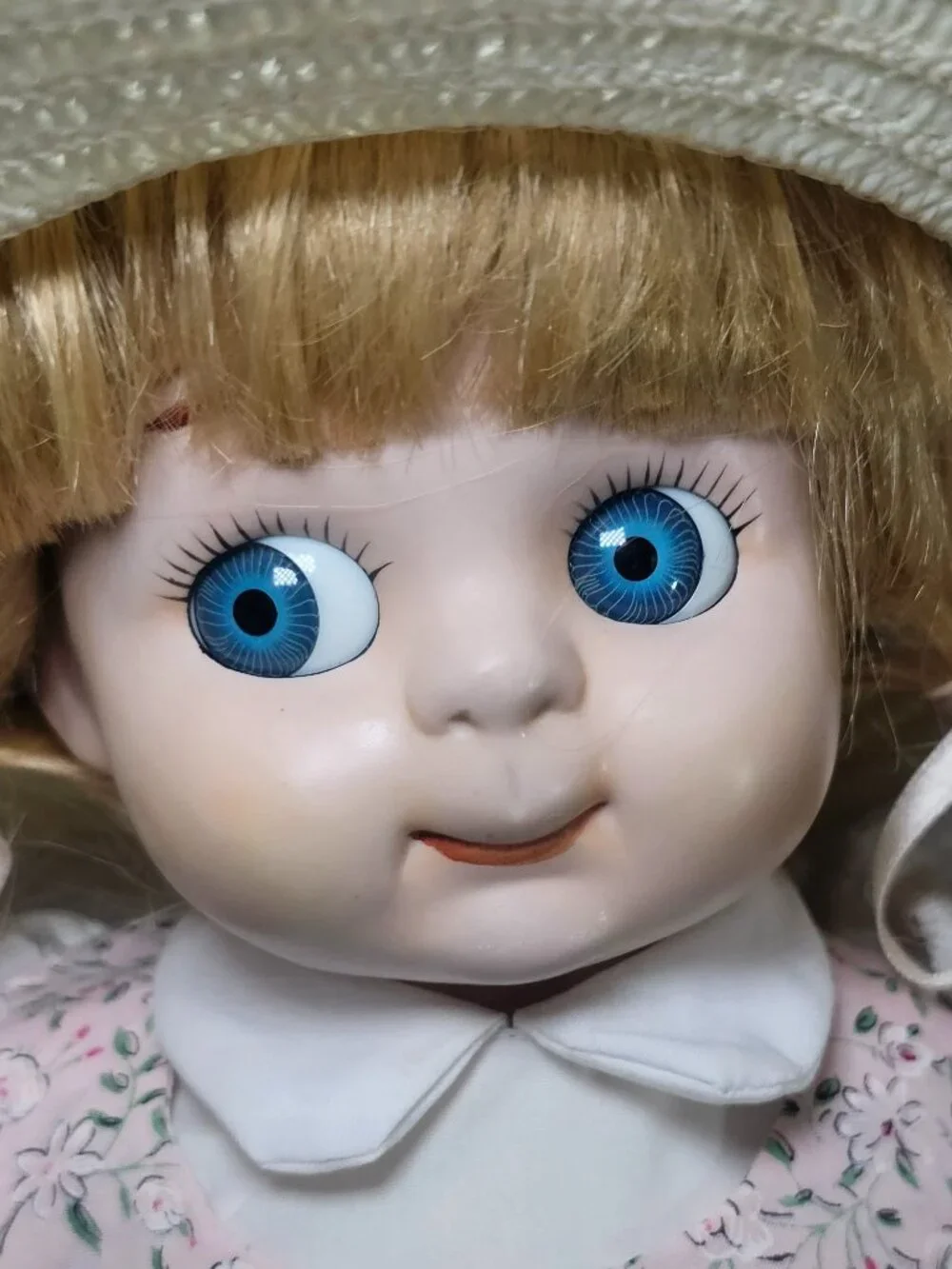 Vintage Dynasty Doll Collection - Betsy